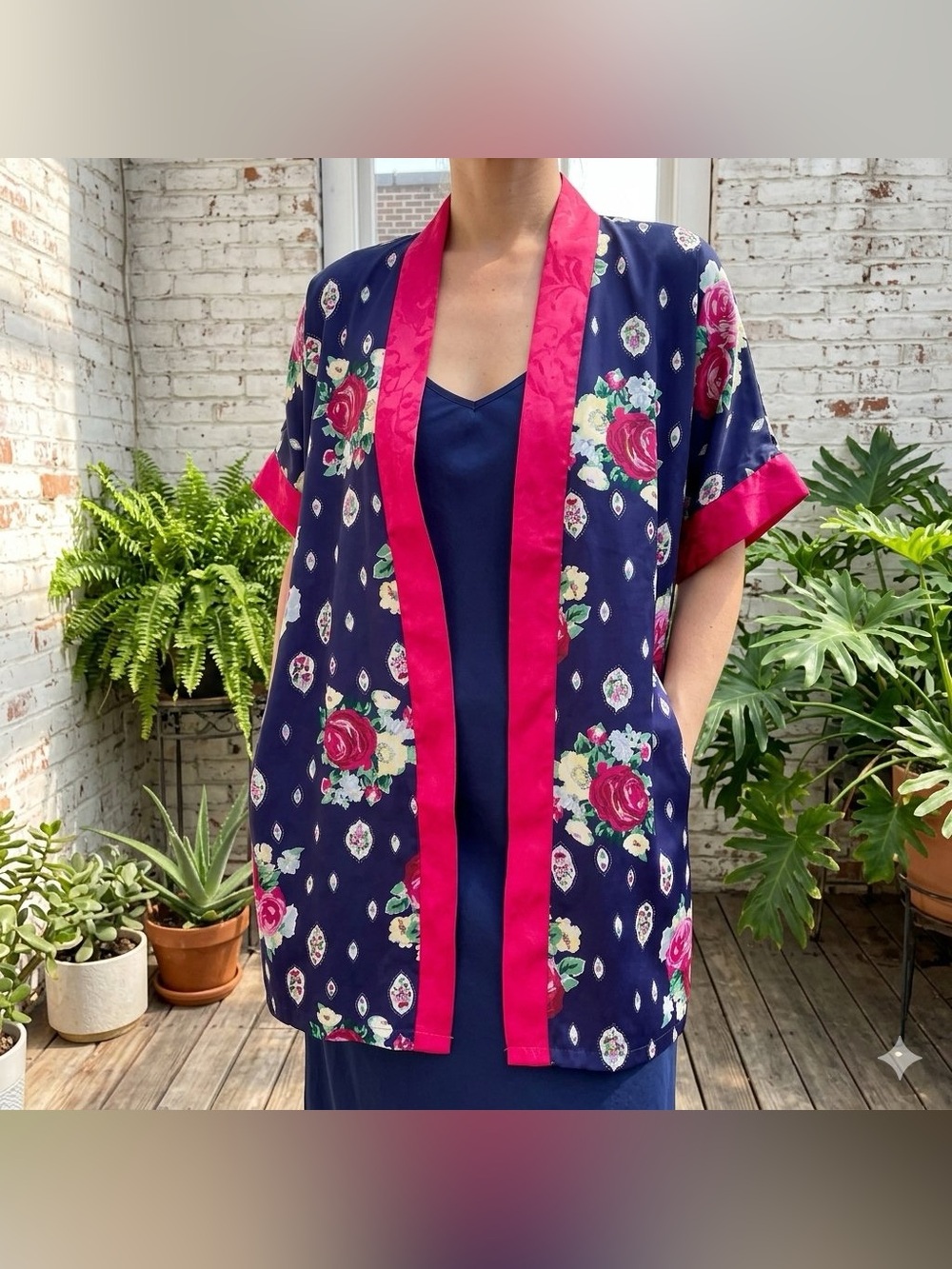 Vtg 90s Circa 2000 Floral Satin Kimono Robe L USA